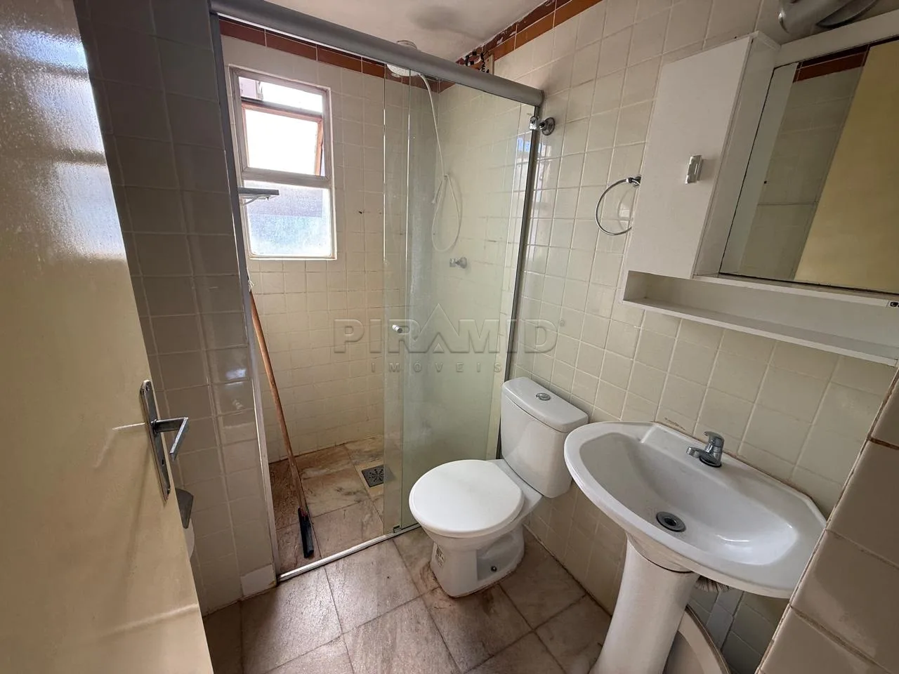 Comprar Apartamento / Padr&atilde;o em Ribeir&atilde;o Preto R$ 180.000,00 - Foto 5