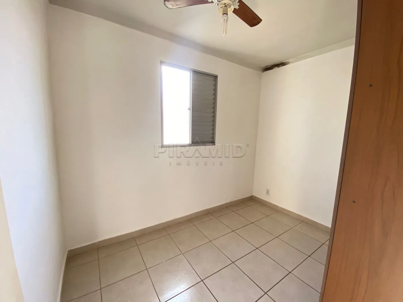 Alugar Apartamento / Padr&atilde;o em Ribeir&atilde;o Preto R$ 1.350,00 - Foto 9