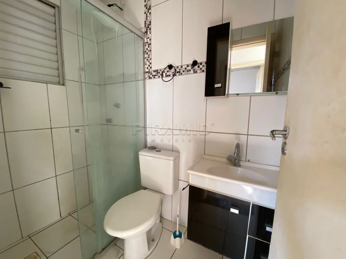 Alugar Apartamento / Padr&atilde;o em Ribeir&atilde;o Preto R$ 1.350,00 - Foto 12