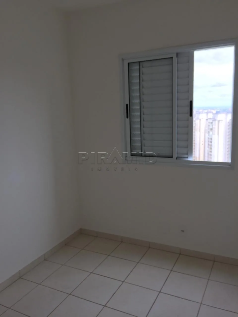 Alugar Apartamento / Padr&atilde;o em Ribeir&atilde;o Preto R$ 2.000,00 - Foto 7