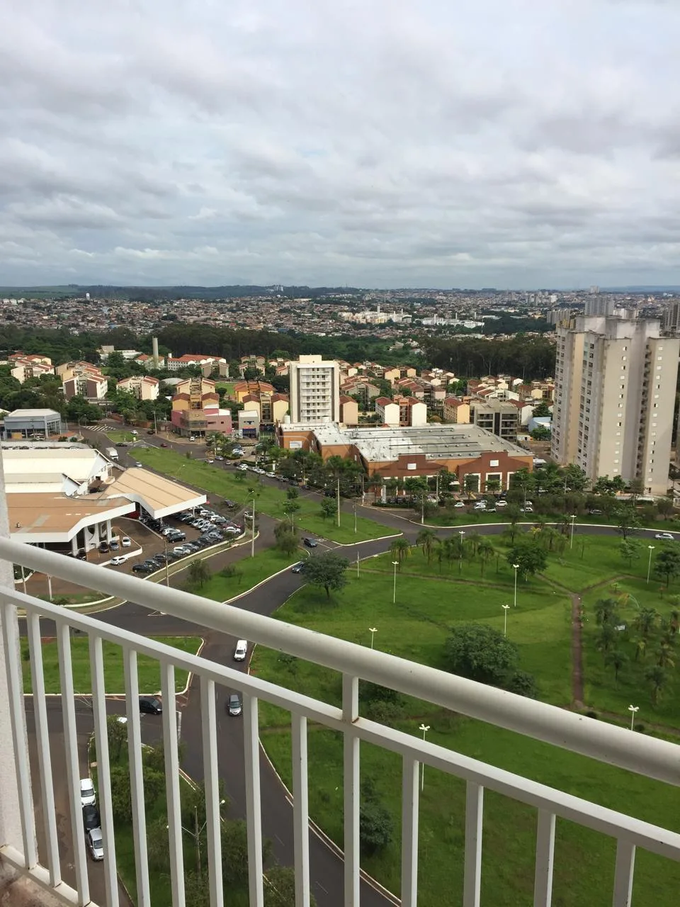Alugar Apartamento / Padr&atilde;o em Ribeir&atilde;o Preto R$ 2.000,00 - Foto 8