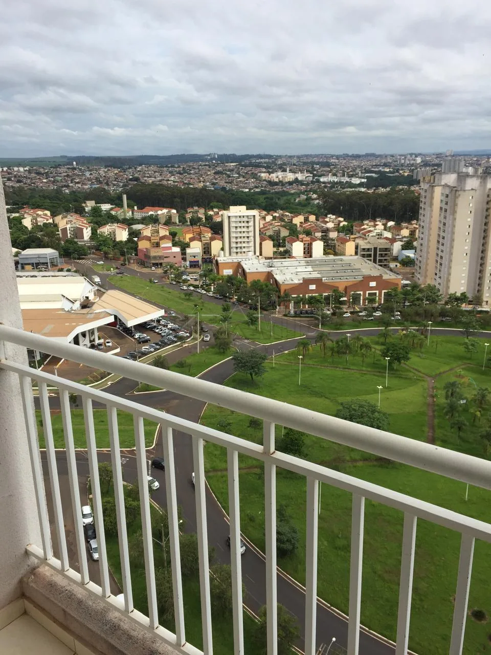 Alugar Apartamento / Padr&atilde;o em Ribeir&atilde;o Preto R$ 2.000,00 - Foto 9