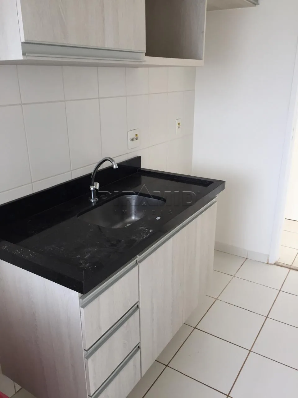Alugar Apartamento / Padr&atilde;o em Ribeir&atilde;o Preto R$ 2.000,00 - Foto 18