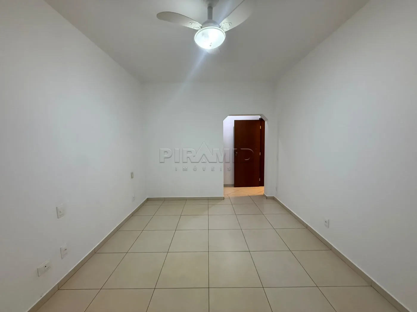 Alugar Apartamento / Padr&atilde;o em Ribeir&atilde;o Preto R$ 3.300,00 - Foto 13