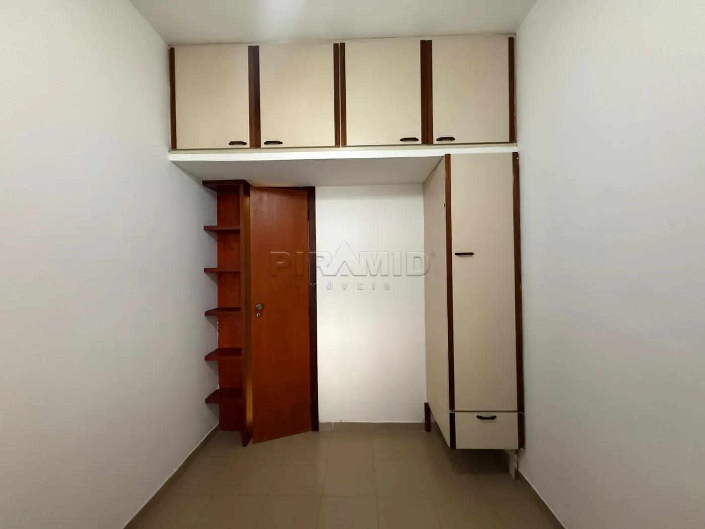 Alugar Apartamento / Padr&atilde;o em Ribeir&atilde;o Preto R$ 3.300,00 - Foto 17