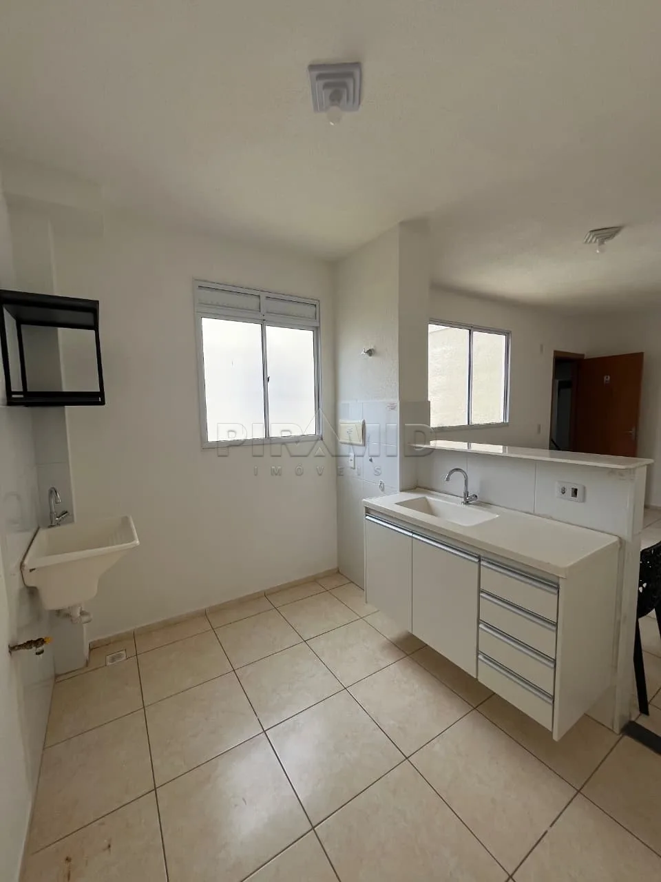 Comprar Apartamento / Padr&atilde;o em Ribeir&atilde;o Preto R$ 180.000,00 - Foto 4