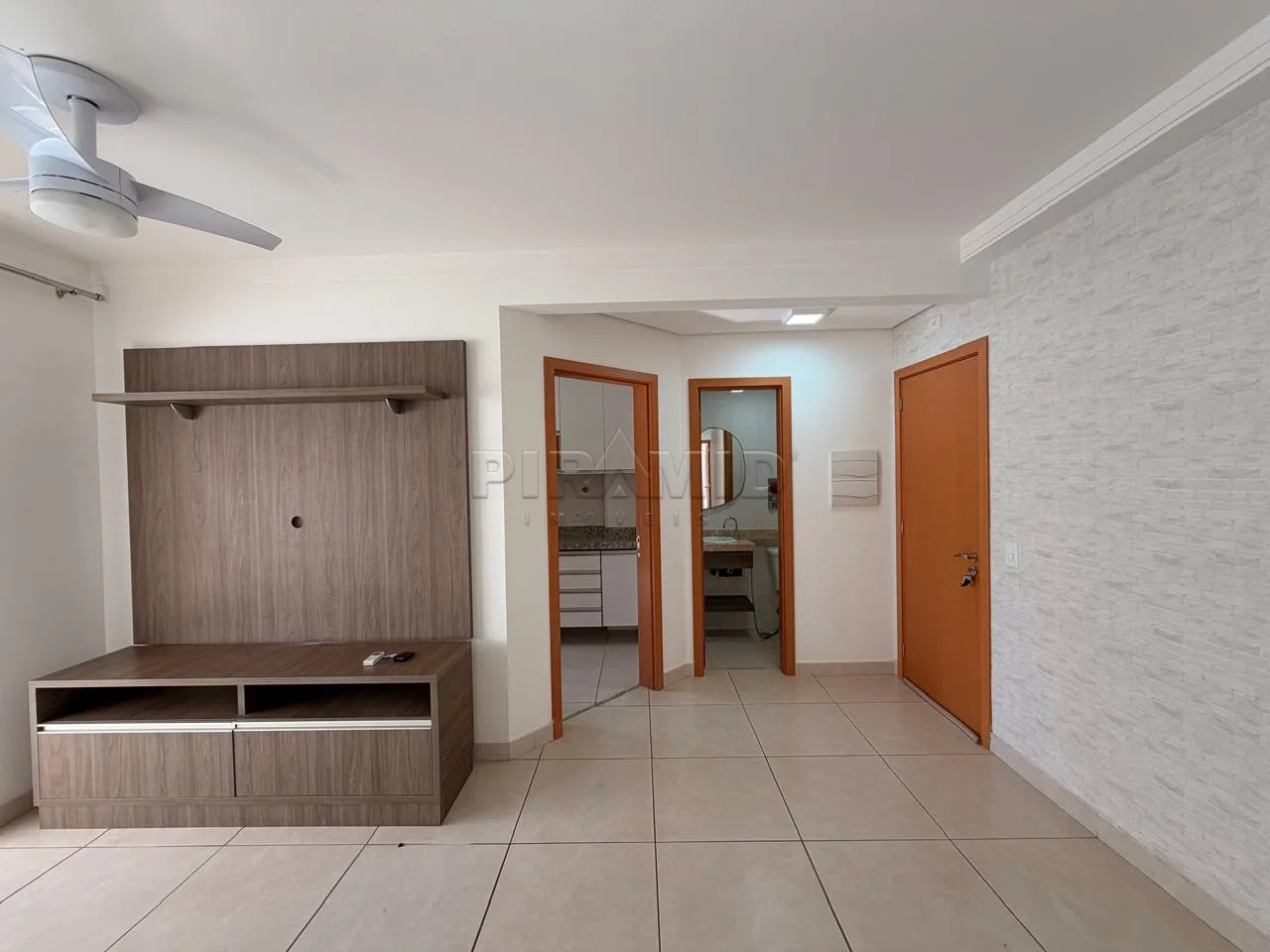Alugar Apartamento / Padr&atilde;o em Ribeir&atilde;o Preto R$ 3.600,00 - Foto 1