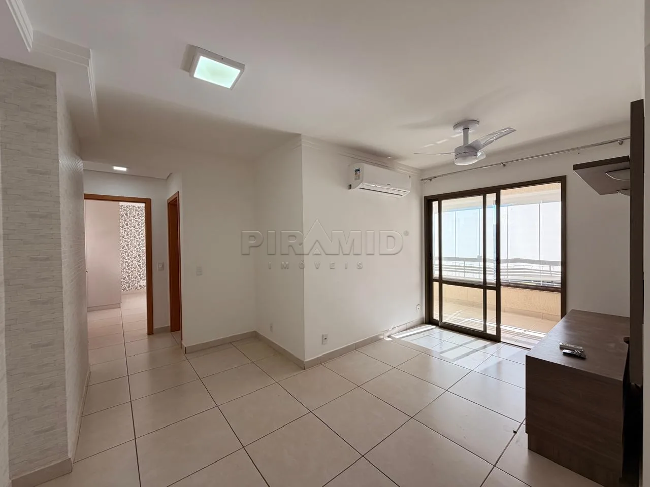 Alugar Apartamento / Padr&atilde;o em Ribeir&atilde;o Preto R$ 3.600,00 - Foto 2