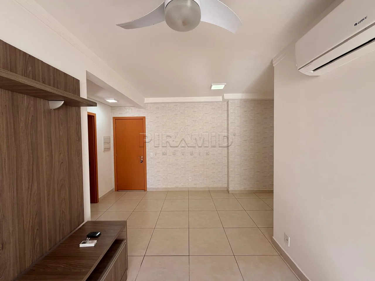 Alugar Apartamento / Padr&atilde;o em Ribeir&atilde;o Preto R$ 3.600,00 - Foto 3