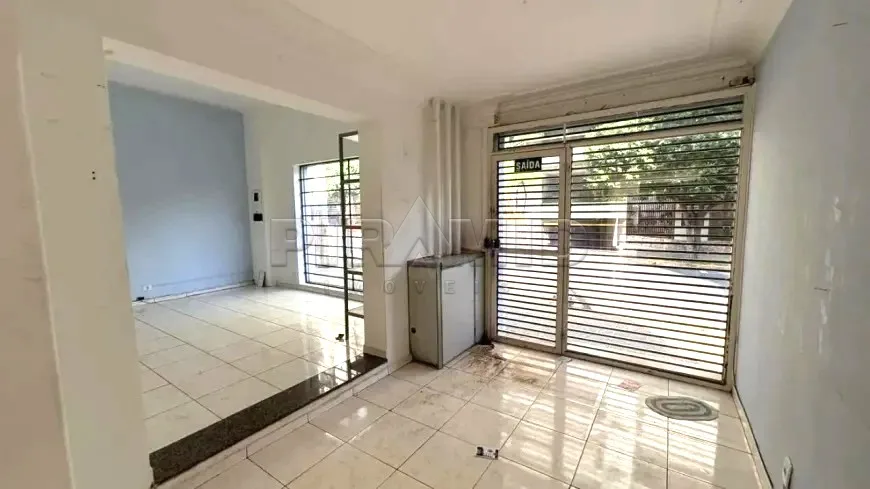 Comprar Casa / Padr&atilde;o em Ribeir&atilde;o Preto R$ 465.000,00 - Foto 2