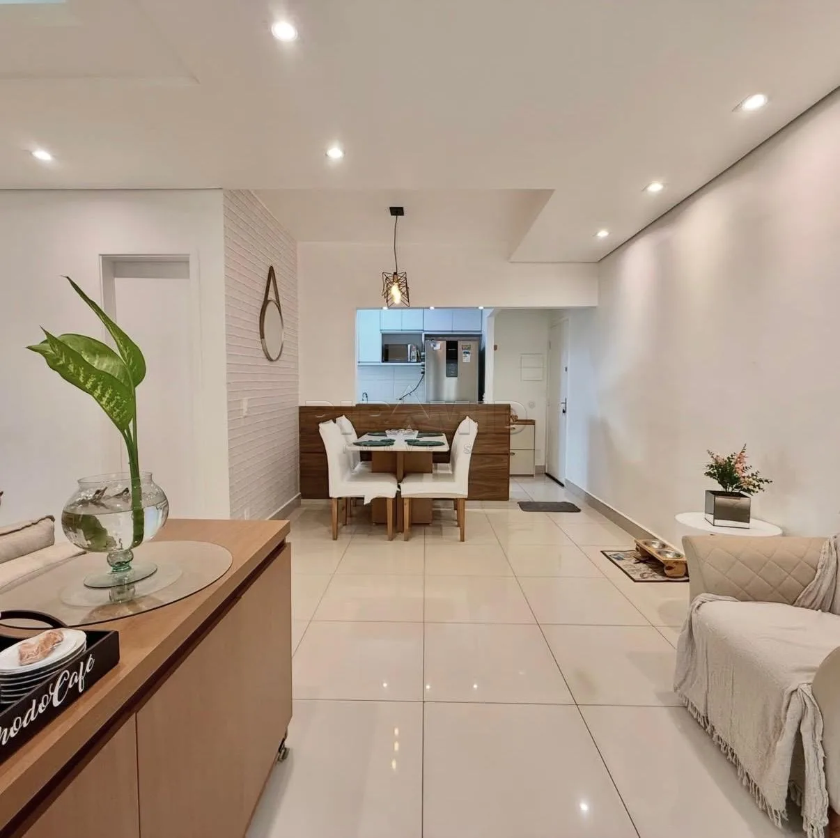 Comprar Apartamento / Padr&atilde;o em Ribeir&atilde;o Preto R$ 365.000,00 - Foto 2