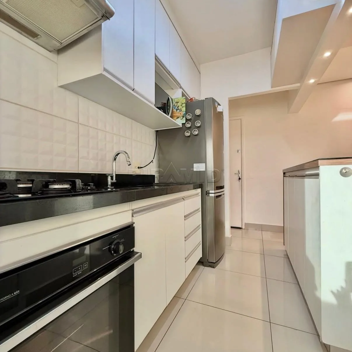Comprar Apartamento / Padr&atilde;o em Ribeir&atilde;o Preto R$ 365.000,00 - Foto 4