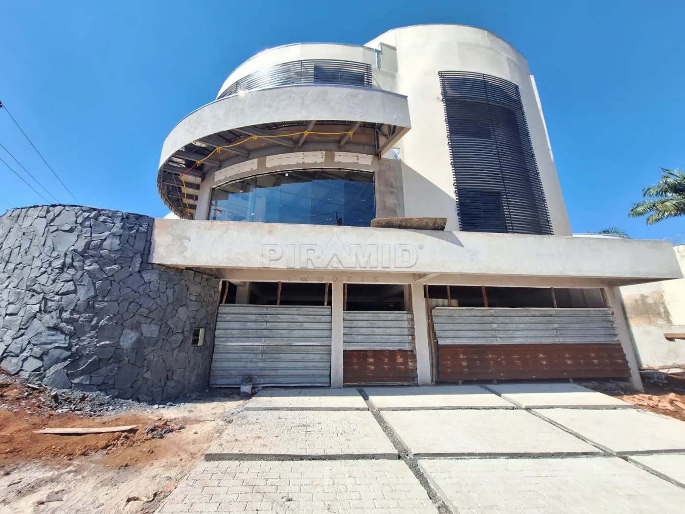 Alugar Comercial / Sal&atilde;o em Ribeir&atilde;o Preto R$ 32.000,00 - Foto 2