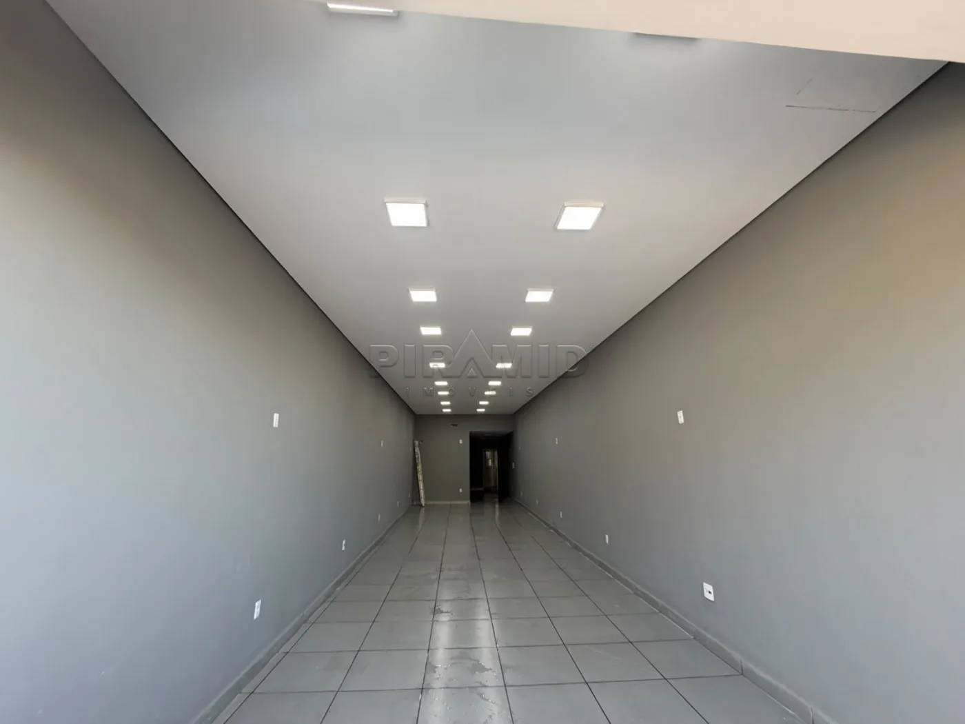 Alugar Comercial / Sal&atilde;o em Ribeir&atilde;o Preto R$ 3.800,00 - Foto 1