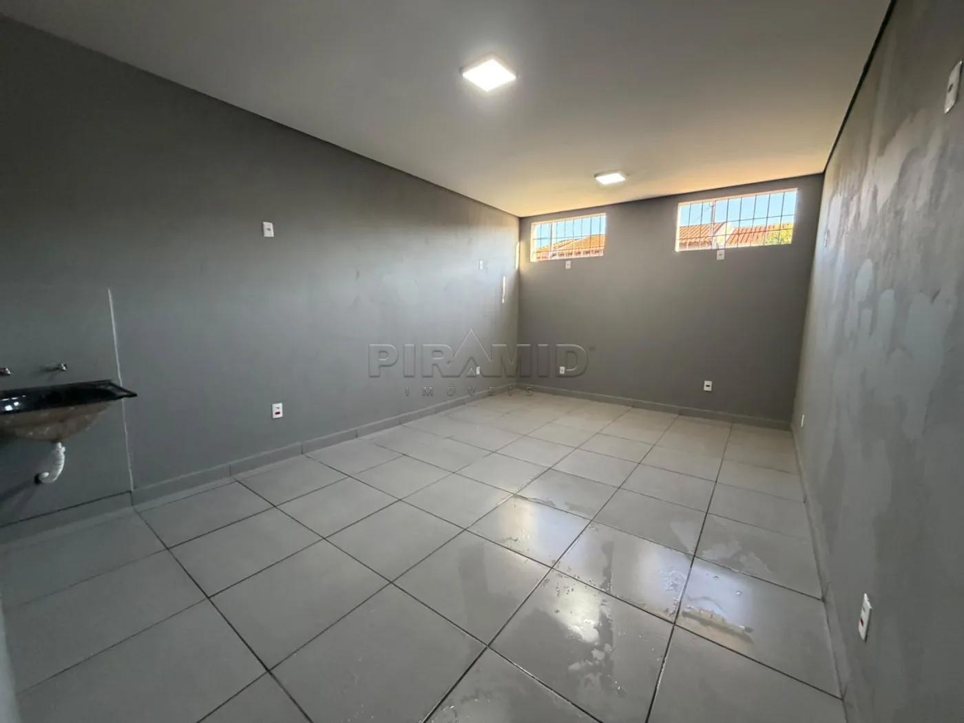 Alugar Comercial / Sal&atilde;o em Ribeir&atilde;o Preto R$ 3.800,00 - Foto 4
