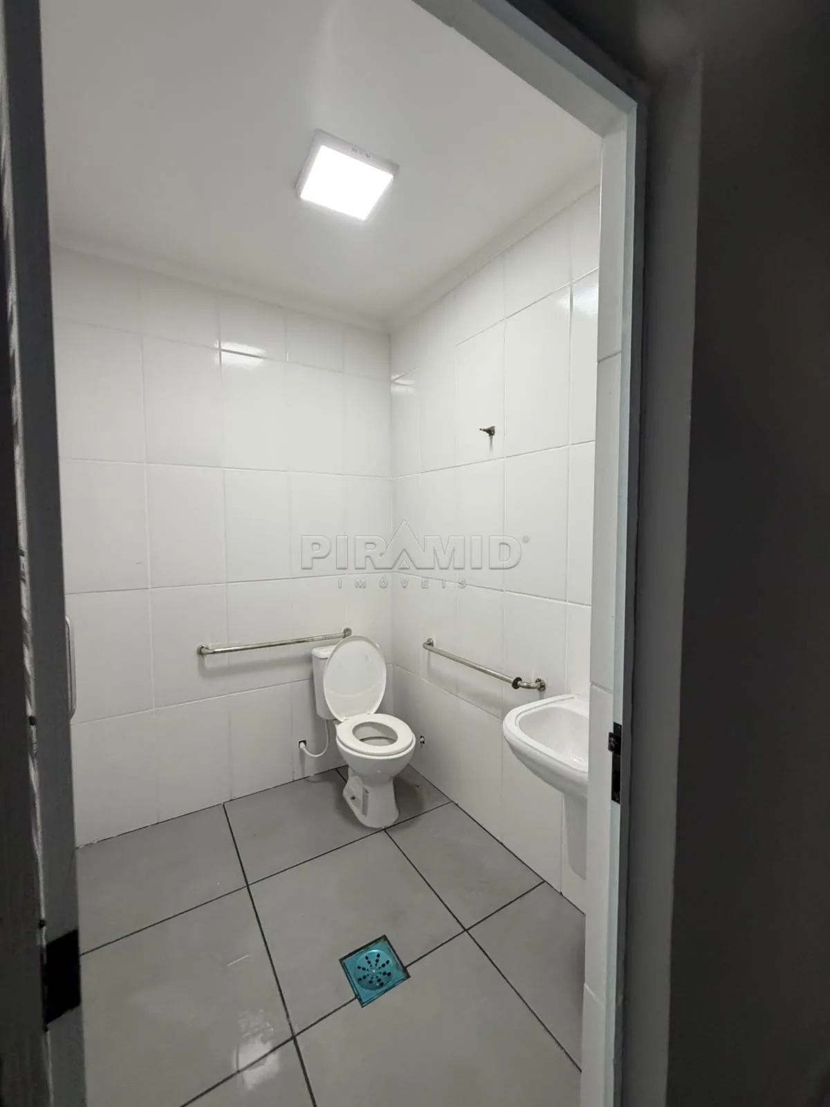 Alugar Comercial / Sal&atilde;o em Ribeir&atilde;o Preto R$ 3.800,00 - Foto 8