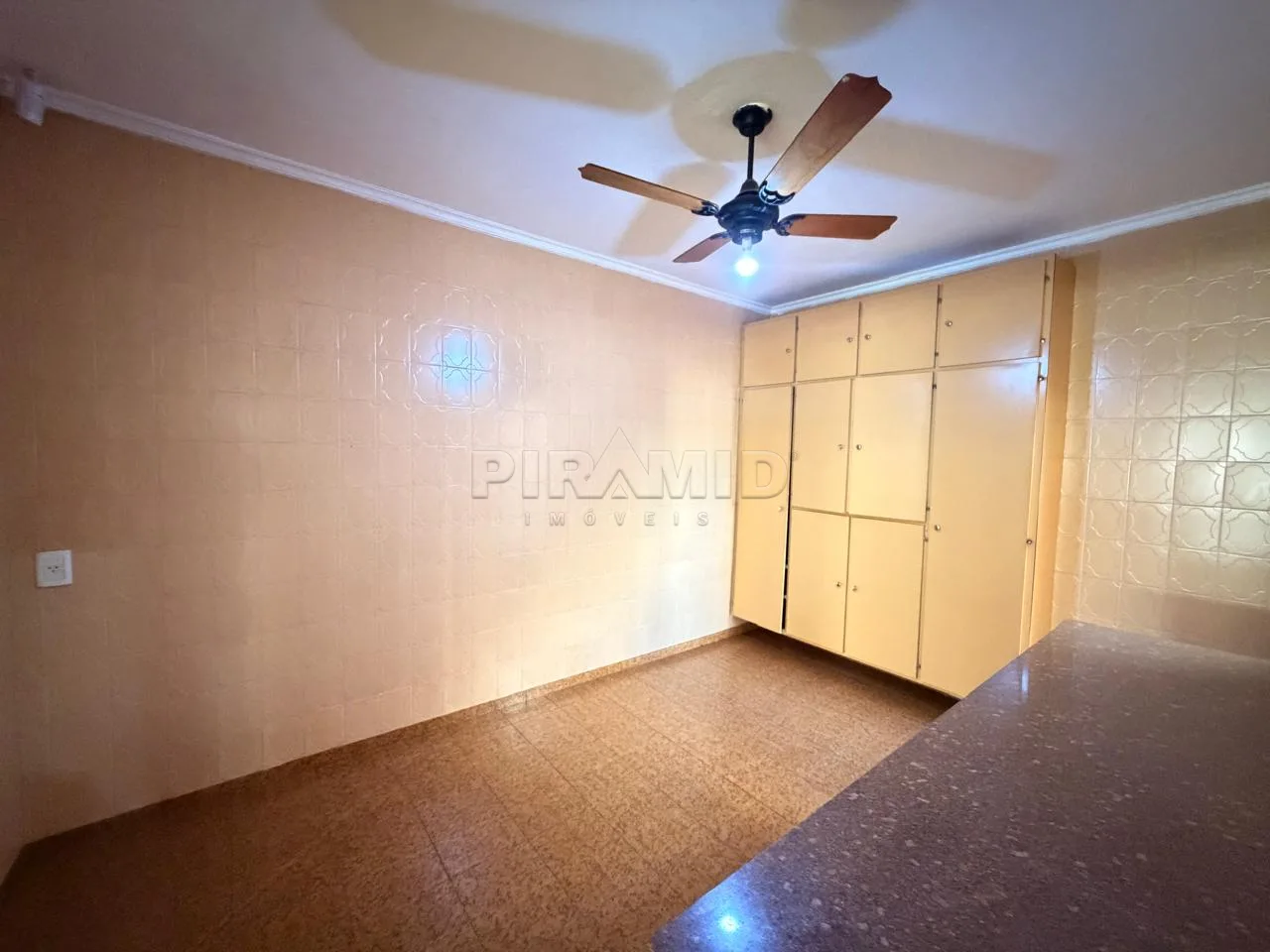 Alugar Casa / Padr&atilde;o em Ribeir&atilde;o Preto R$ 5.800,00 - Foto 13