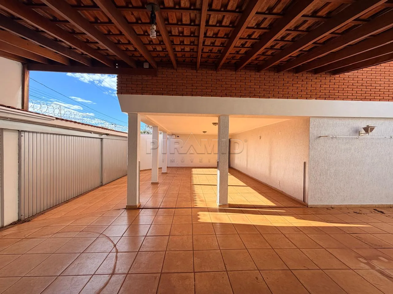 Alugar Casa / Padr&atilde;o em Ribeir&atilde;o Preto R$ 5.800,00 - Foto 40