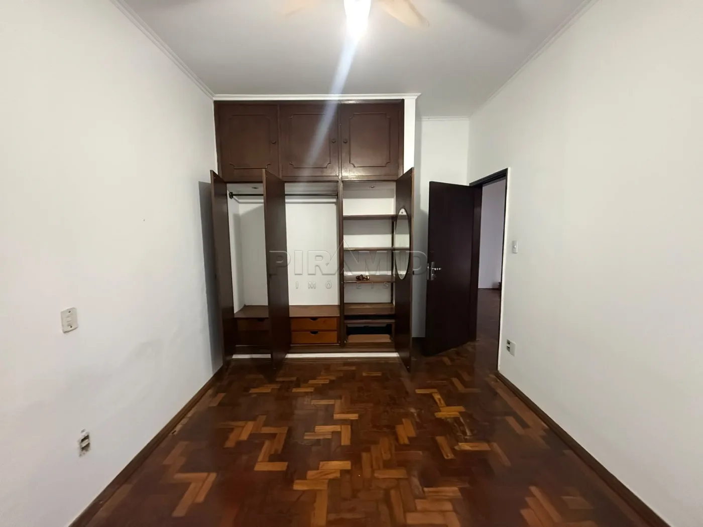 Alugar Casa / Padr&atilde;o em Ribeir&atilde;o Preto R$ 2.500,00 - Foto 12