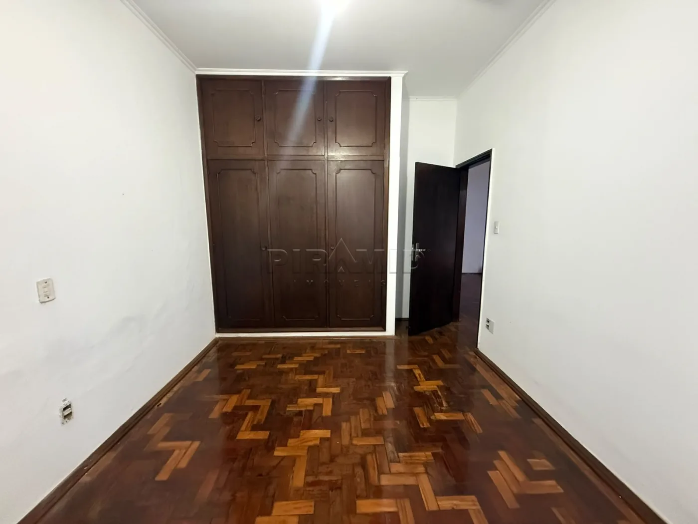 Alugar Casa / Padr&atilde;o em Ribeir&atilde;o Preto R$ 2.500,00 - Foto 17