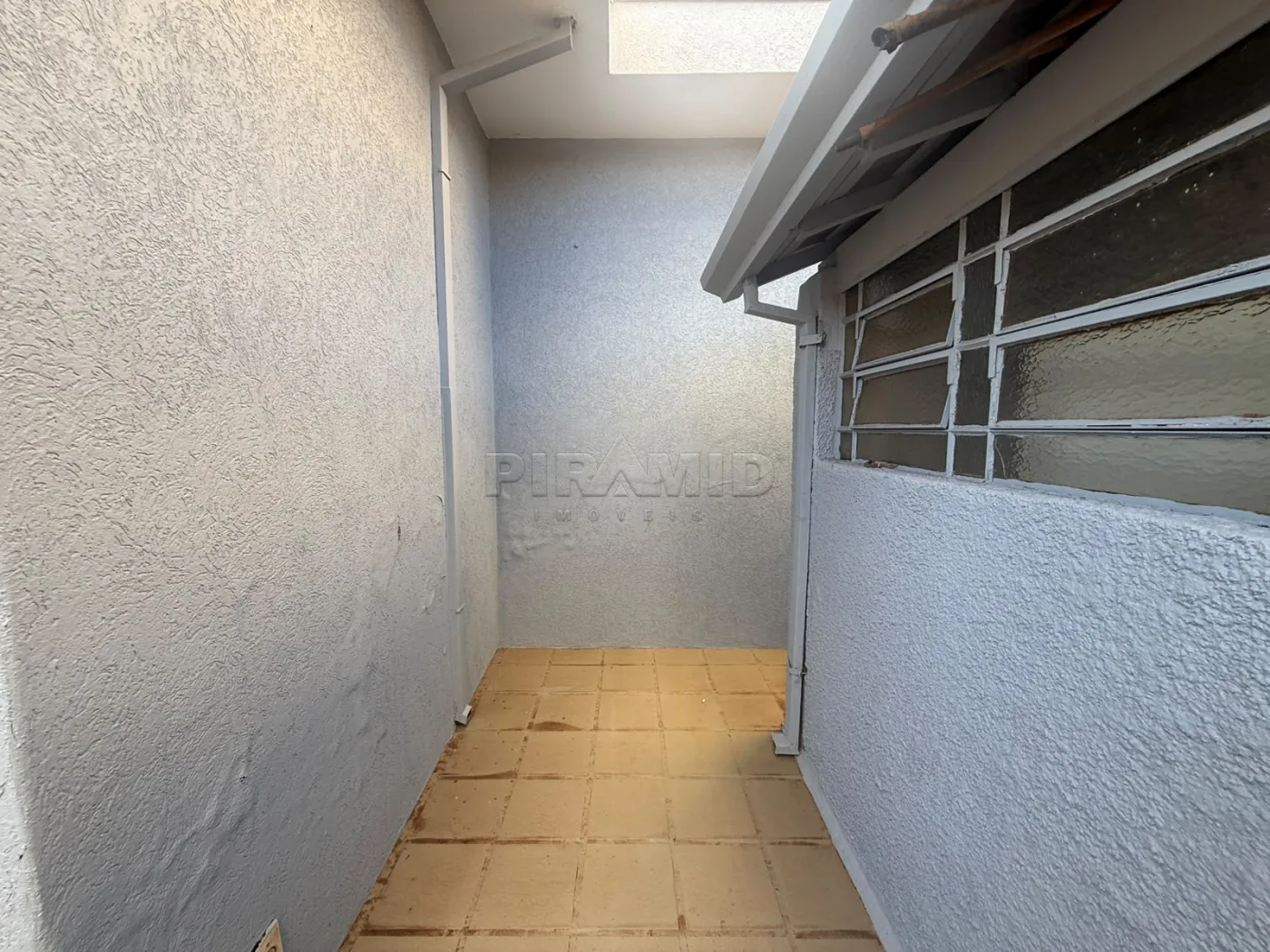 Alugar Casa / Padr&atilde;o em Ribeir&atilde;o Preto R$ 2.500,00 - Foto 24