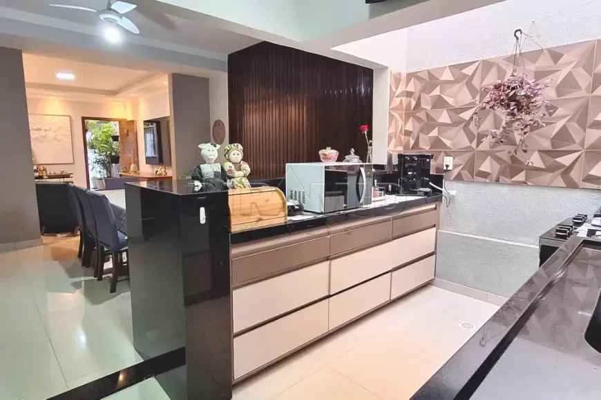 Comprar Casa / Padr&atilde;o em Ribeir&atilde;o Preto R$ 750.000,00 - Foto 8