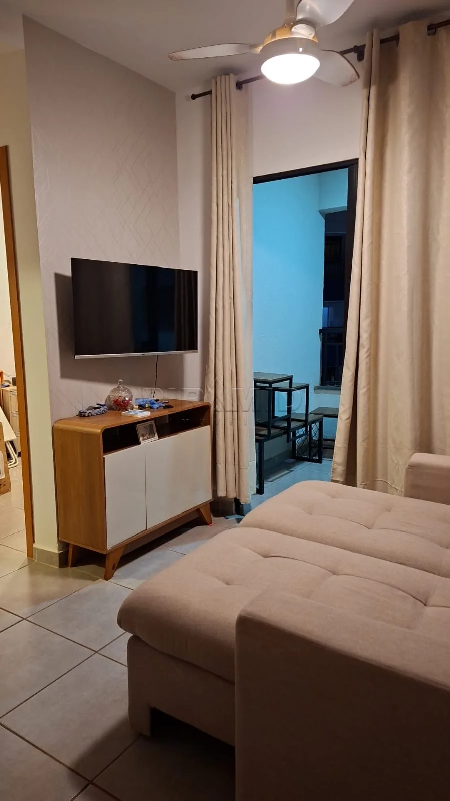 Alugar Apartamento / Padr&atilde;o em Ribeir&atilde;o Preto R$ 2.000,00 - Foto 1