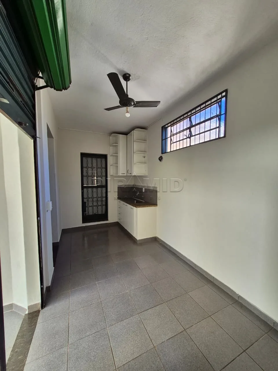 Alugar Comercial / Sal&atilde;o em Ribeir&atilde;o Preto R$ 2.800,00 - Foto 10