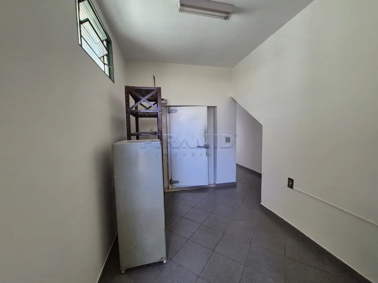 Alugar Comercial / Sal&atilde;o em Ribeir&atilde;o Preto R$ 2.800,00 - Foto 11
