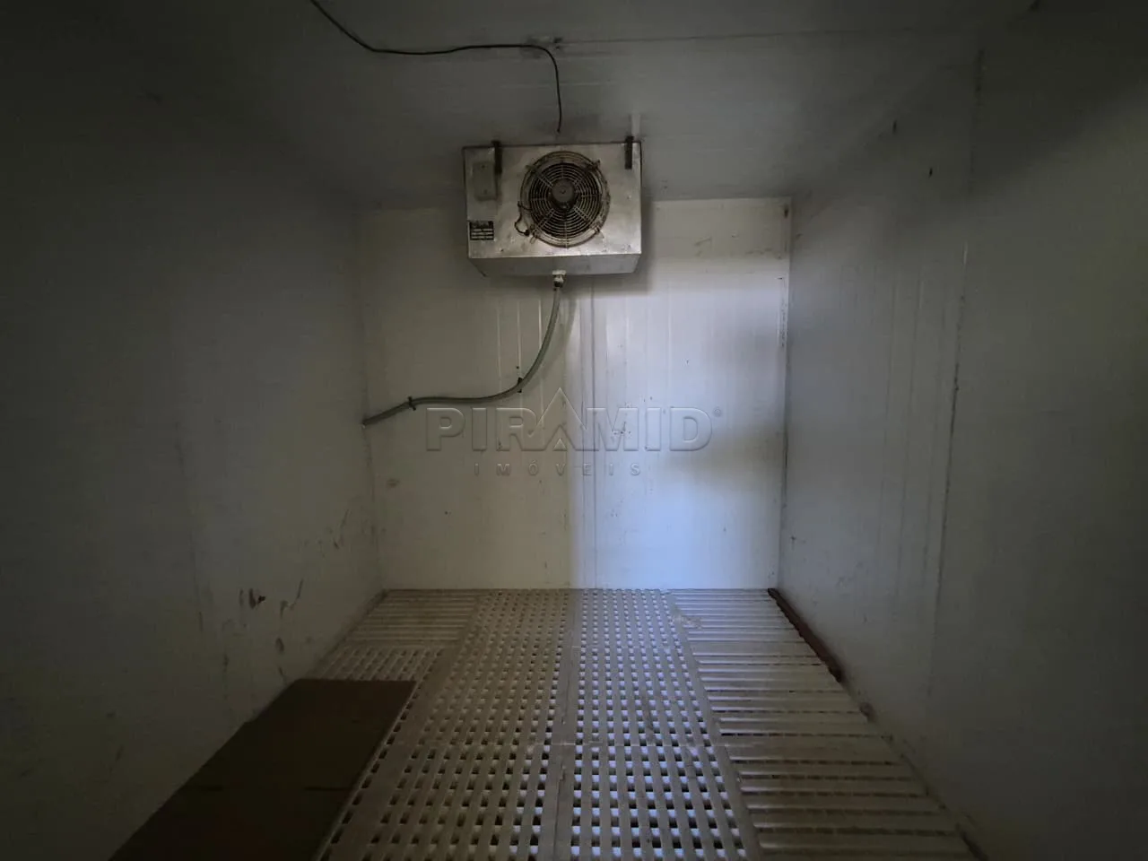 Alugar Comercial / Sal&atilde;o em Ribeir&atilde;o Preto R$ 2.800,00 - Foto 13