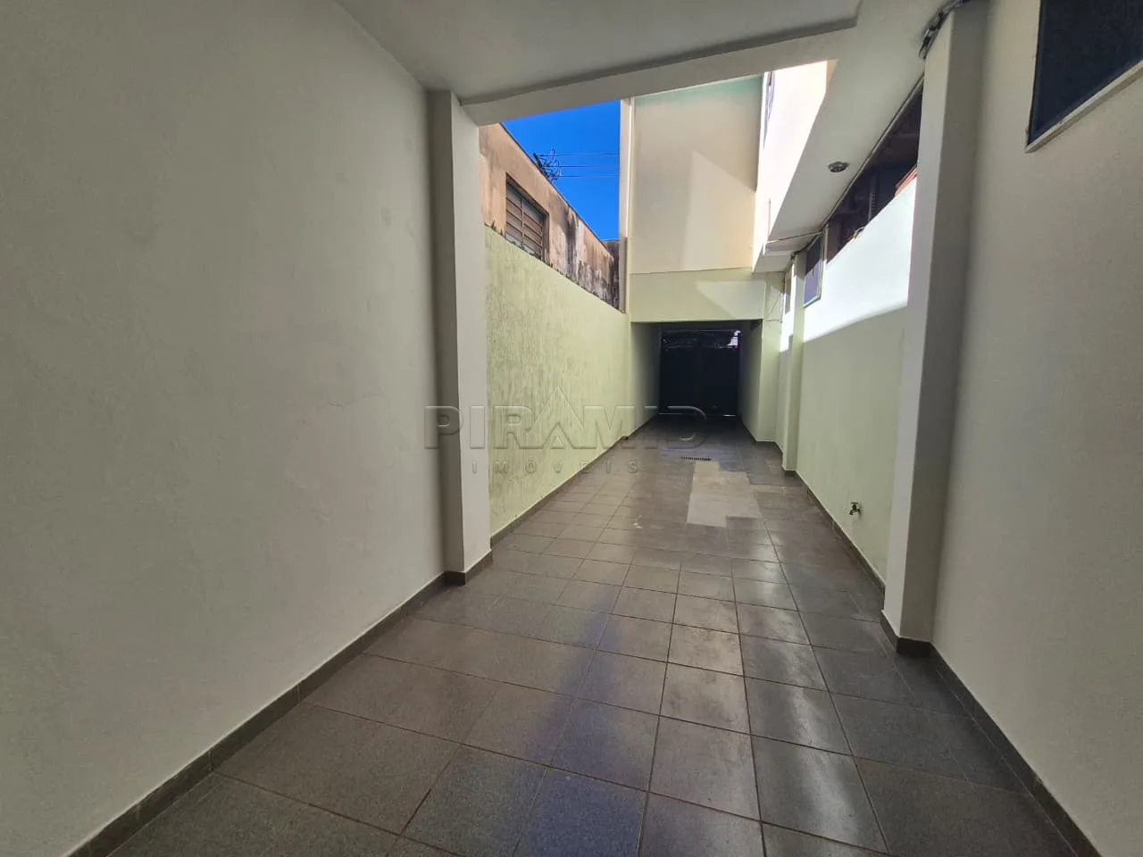 Alugar Comercial / Sal&atilde;o em Ribeir&atilde;o Preto R$ 2.800,00 - Foto 14