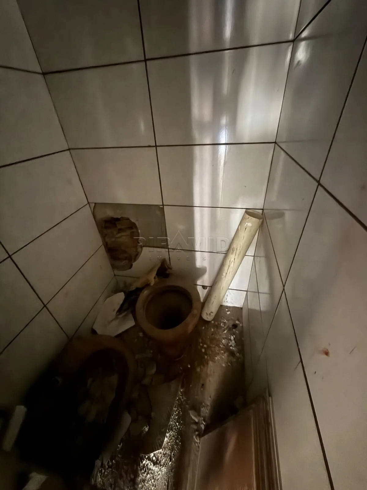 Alugar Comercial / Sal&atilde;o em Ribeir&atilde;o Preto R$ 3.000,00 - Foto 5