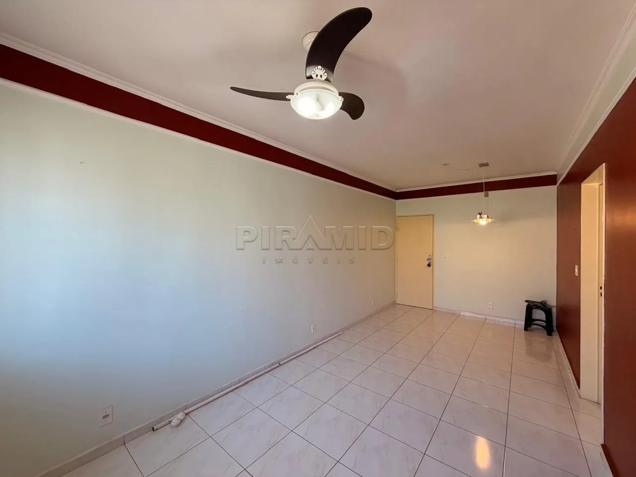 Alugar Apartamento / Padr&atilde;o em Ribeir&atilde;o Preto R$ 1.450,00 - Foto 4