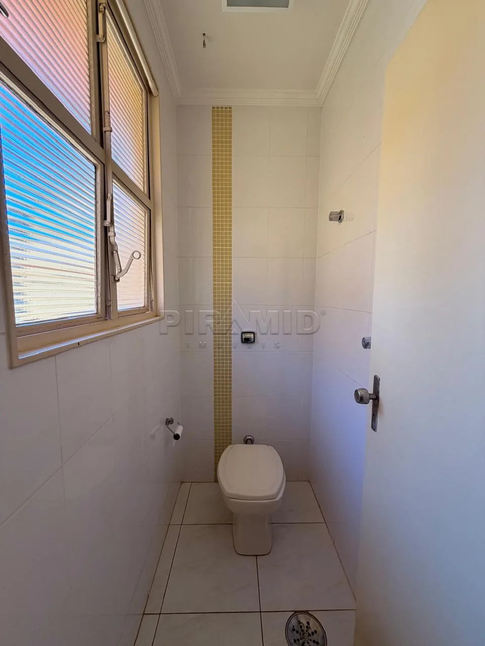 Alugar Apartamento / Padr&atilde;o em Ribeir&atilde;o Preto R$ 1.450,00 - Foto 10