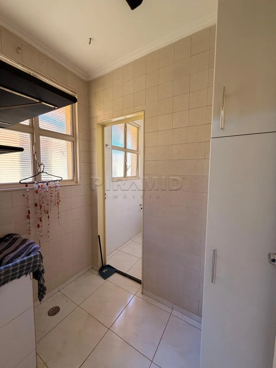 Alugar Apartamento / Padr&atilde;o em Ribeir&atilde;o Preto R$ 1.450,00 - Foto 9