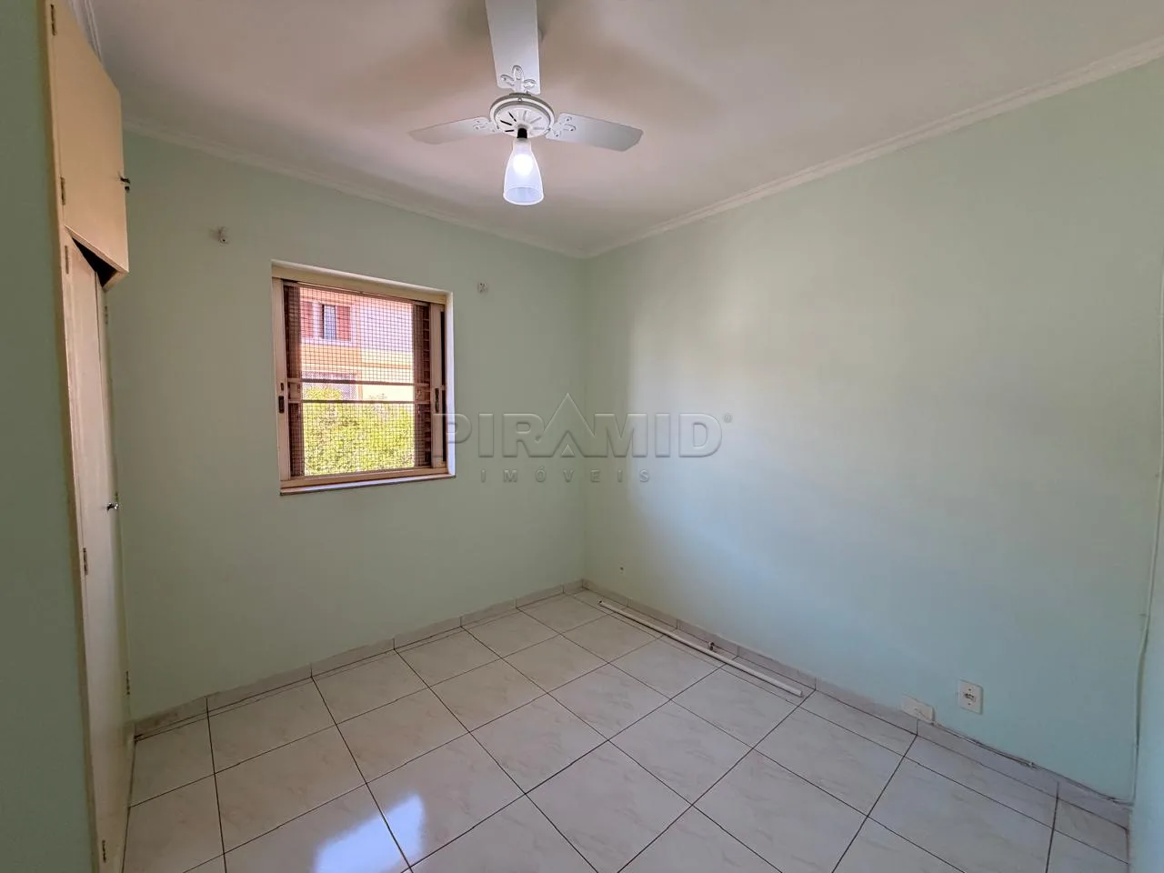 Alugar Apartamento / Padr&atilde;o em Ribeir&atilde;o Preto R$ 1.450,00 - Foto 16