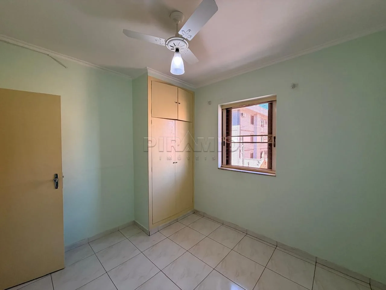 Alugar Apartamento / Padr&atilde;o em Ribeir&atilde;o Preto R$ 1.450,00 - Foto 17