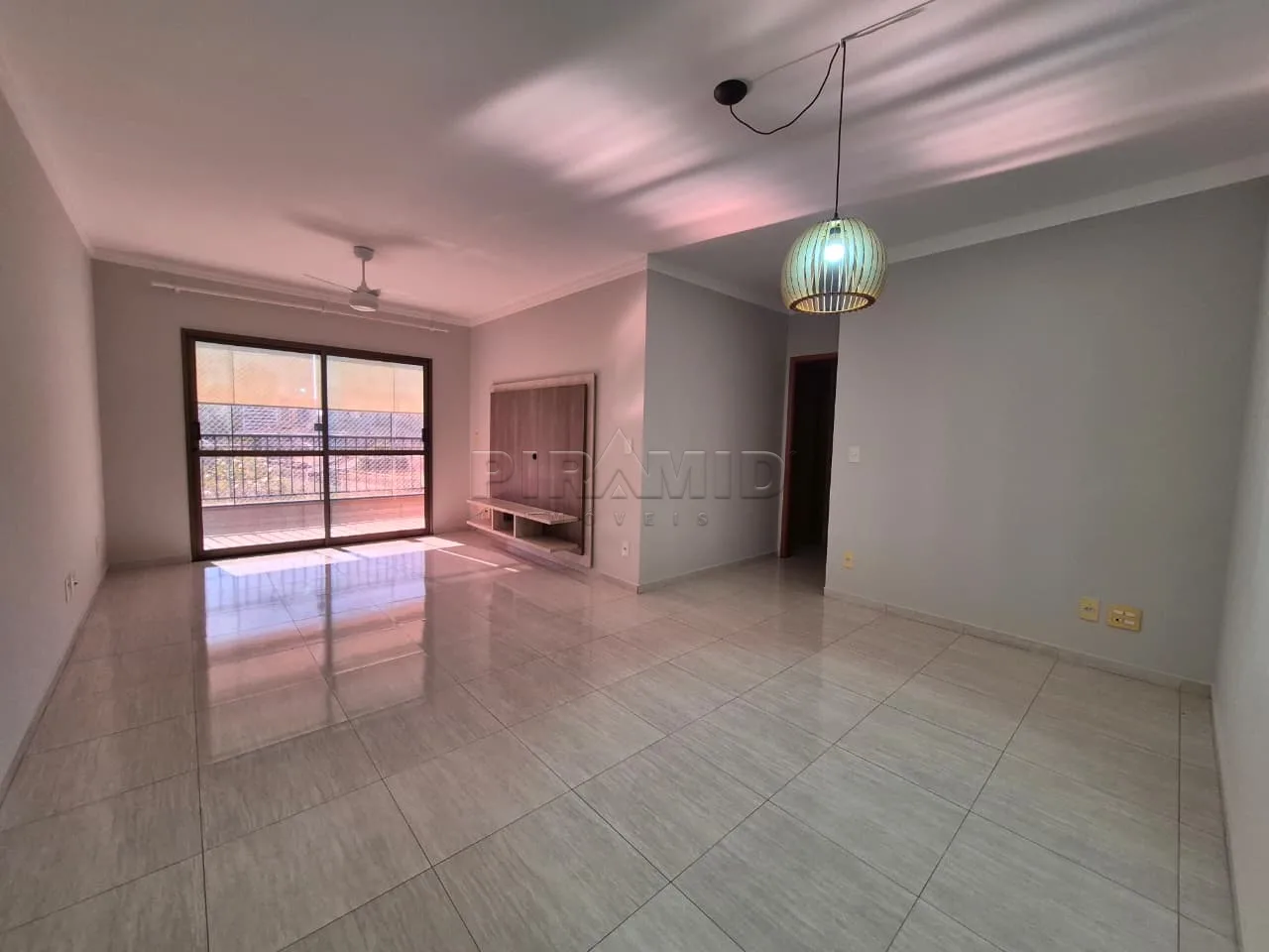 Alugar Apartamento / Padr&atilde;o em Ribeir&atilde;o Preto R$ 3.500,00 - Foto 1