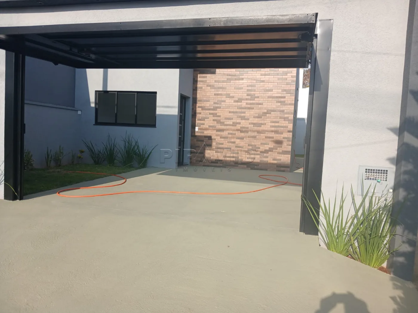 Comprar Casa / Padr&atilde;o em Ribeir&atilde;o Preto R$ 400.000,00 - Foto 2