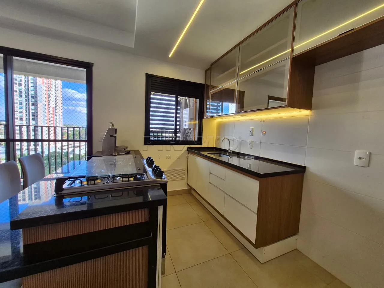 Alugar Apartamento / Padr&atilde;o em Ribeir&atilde;o Preto R$ 2.600,00 - Foto 3