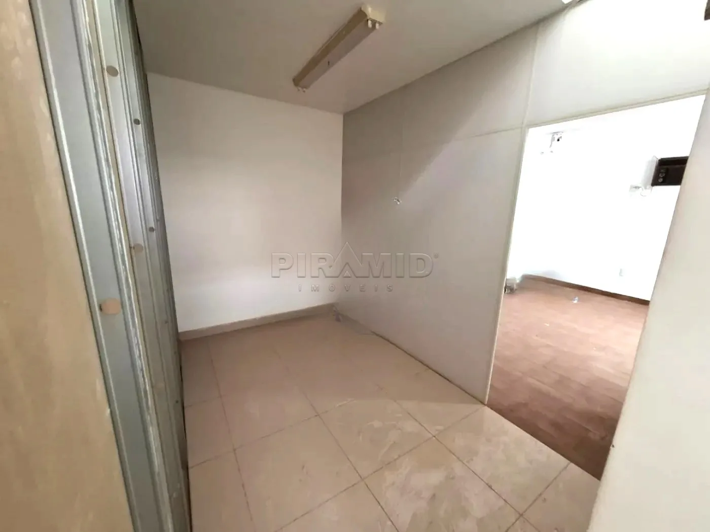 Alugar Comercial / Ponto Comercial em Ribeir&atilde;o Preto R$ 8.000,00 - Foto 9