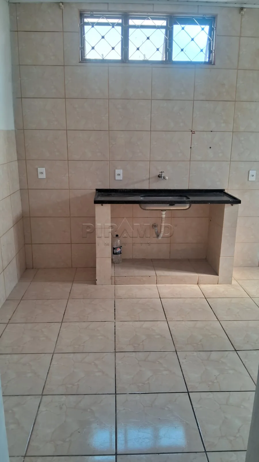 Alugar Casa / Padr&atilde;o em Ribeir&atilde;o Preto R$ 1.500,00 - Foto 5