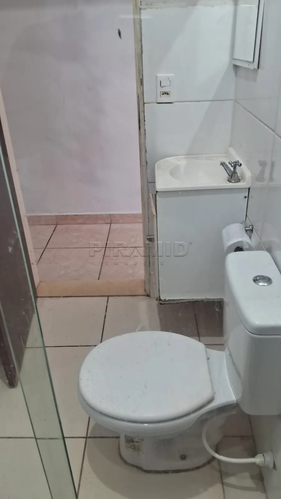 Alugar Casa / Padr&atilde;o em Ribeir&atilde;o Preto R$ 1.500,00 - Foto 11