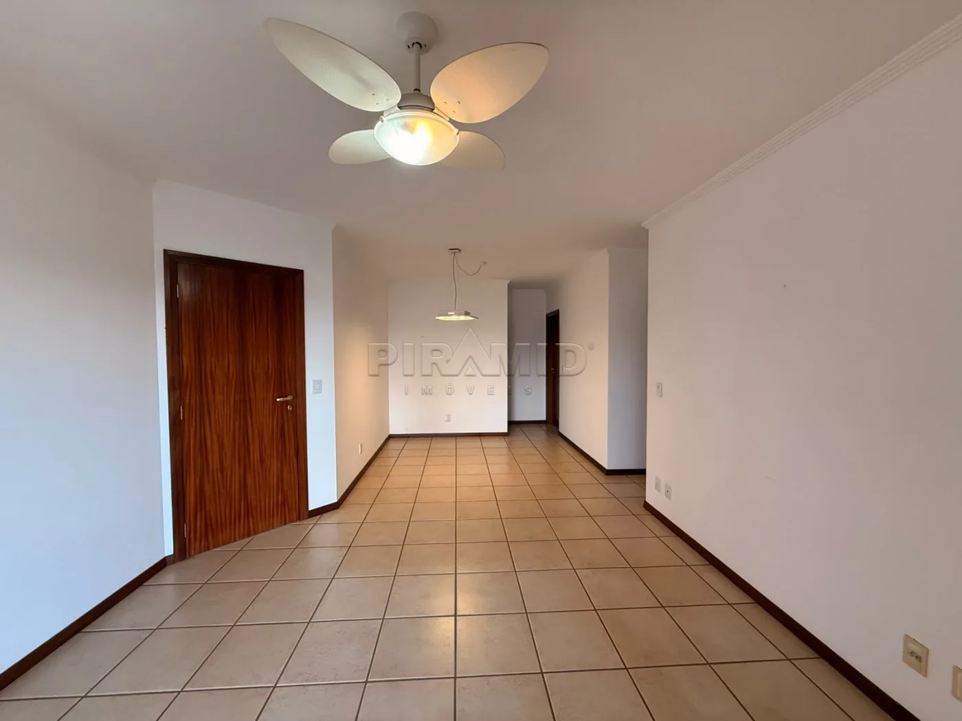 Alugar Apartamento / Padr&atilde;o em Ribeir&atilde;o Preto R$ 3.600,00 - Foto 1