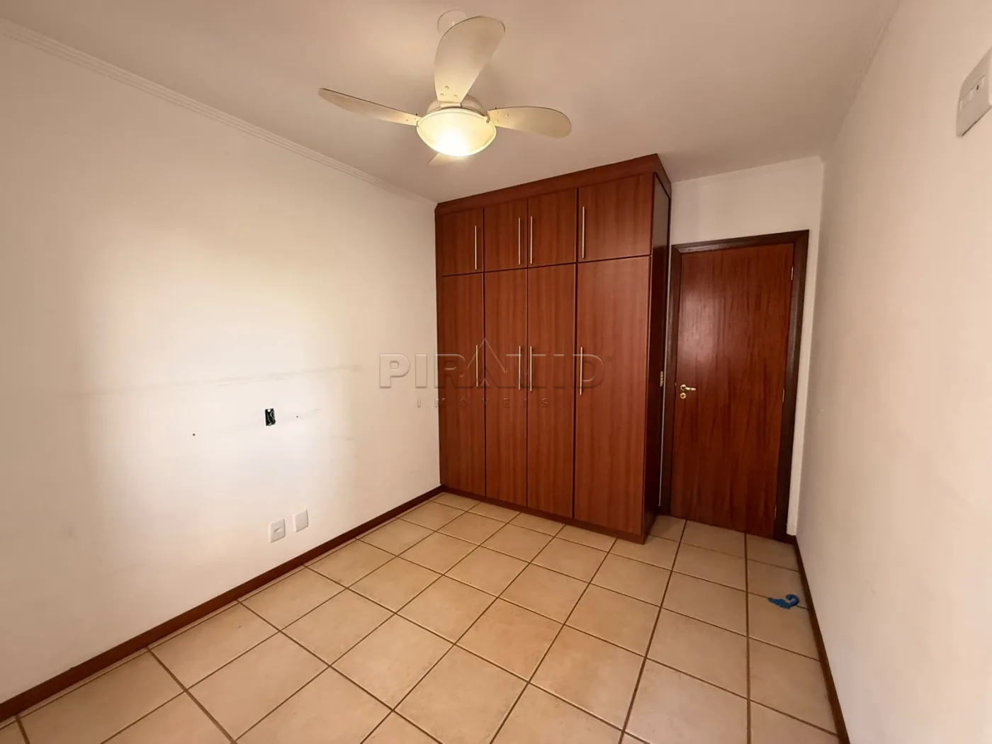 Alugar Apartamento / Padr&atilde;o em Ribeir&atilde;o Preto R$ 3.600,00 - Foto 10