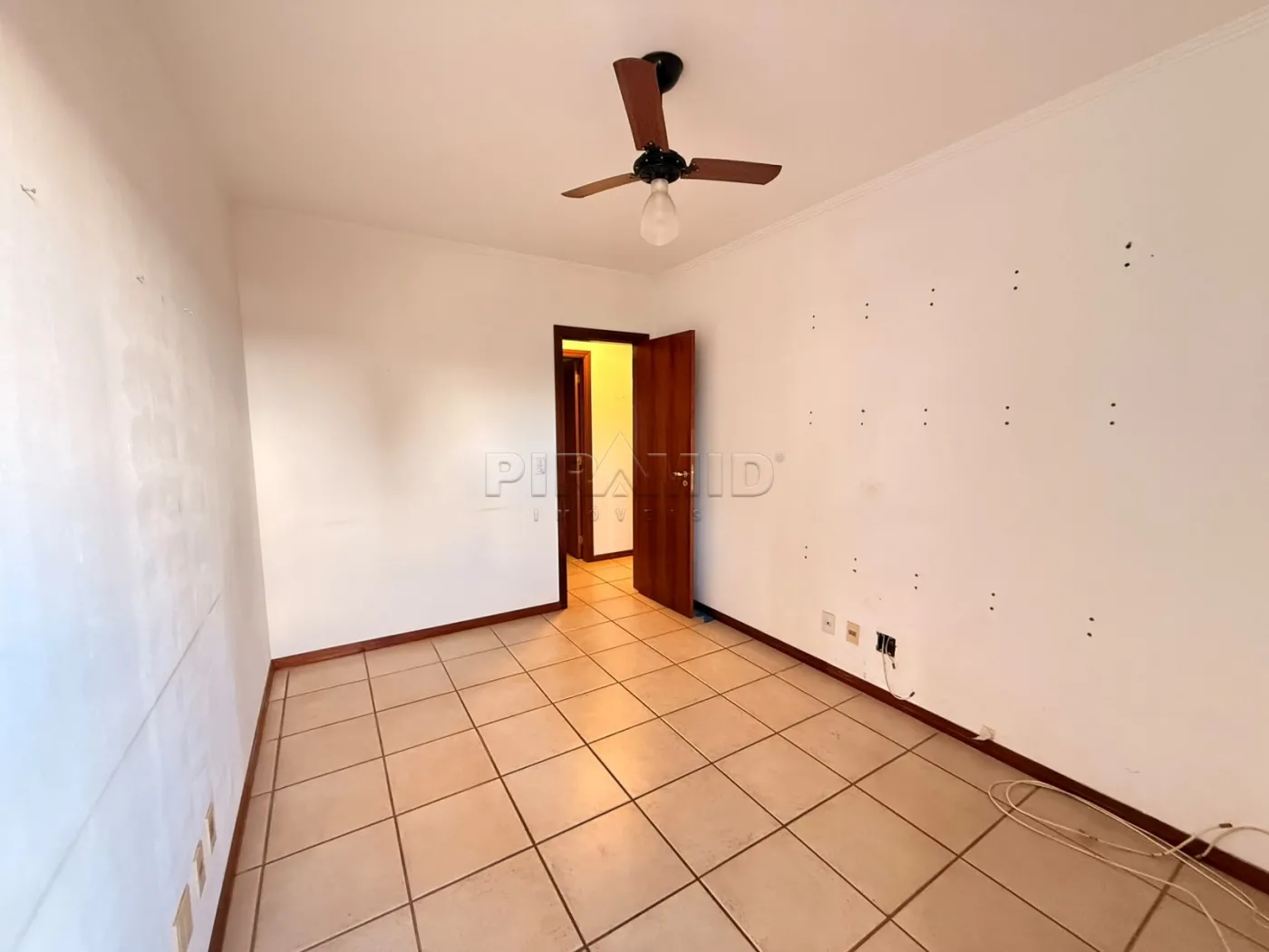 Alugar Apartamento / Padr&atilde;o em Ribeir&atilde;o Preto R$ 3.600,00 - Foto 11