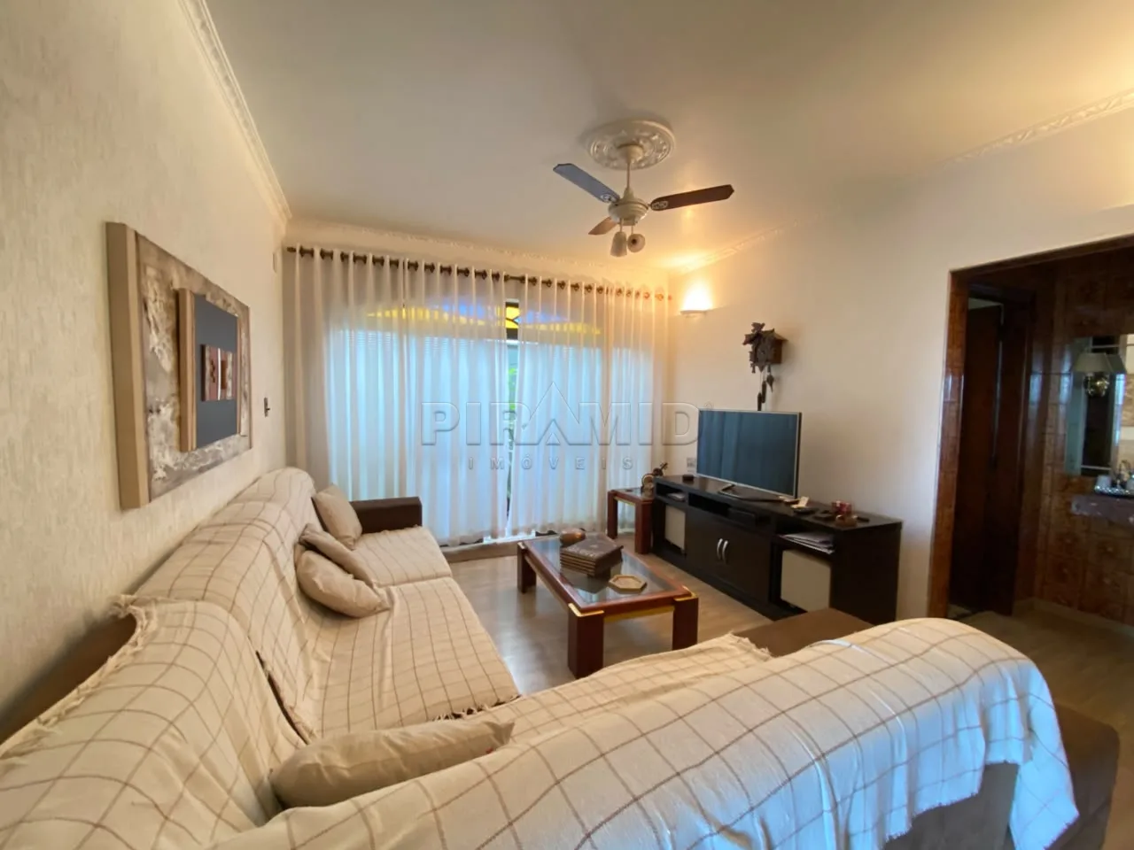 Alugar Casa / Padr&atilde;o em Ribeir&atilde;o Preto R$ 4.800,00 - Foto 6
