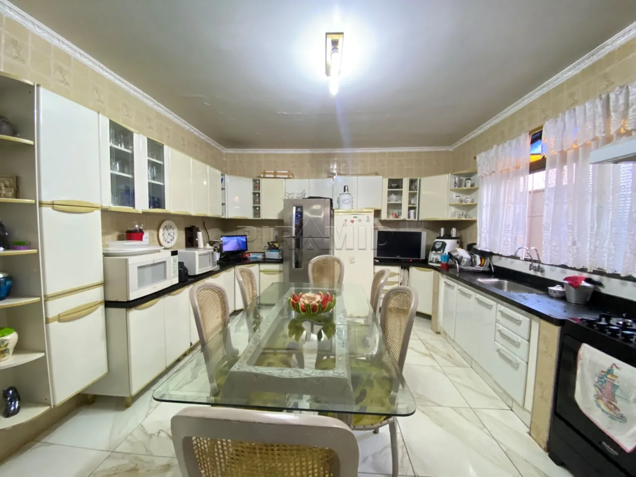 Alugar Casa / Padr&atilde;o em Ribeir&atilde;o Preto R$ 4.800,00 - Foto 9
