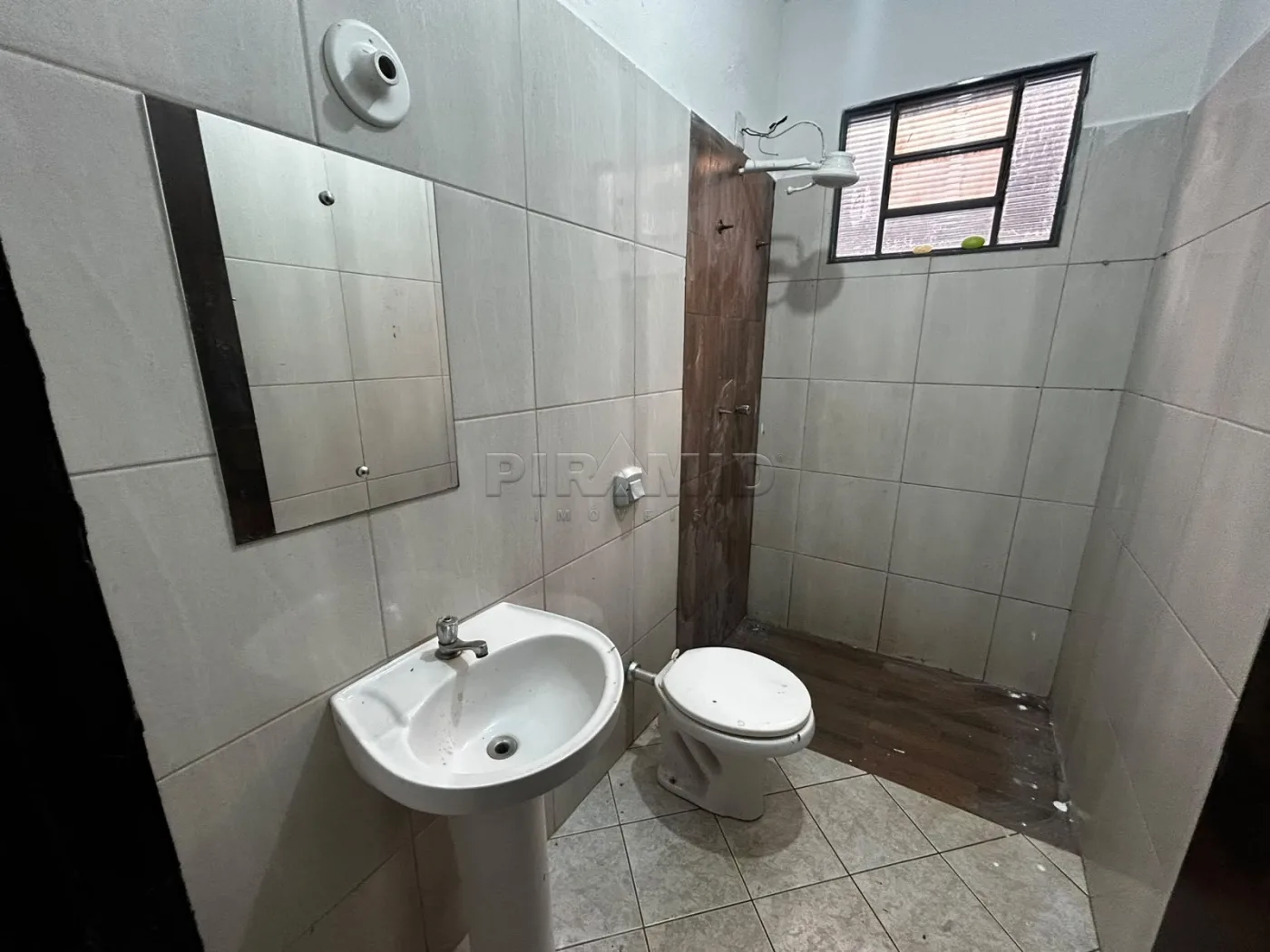 Alugar Casa / Padr&atilde;o em Ribeir&atilde;o Preto R$ 1.500,00 - Foto 5