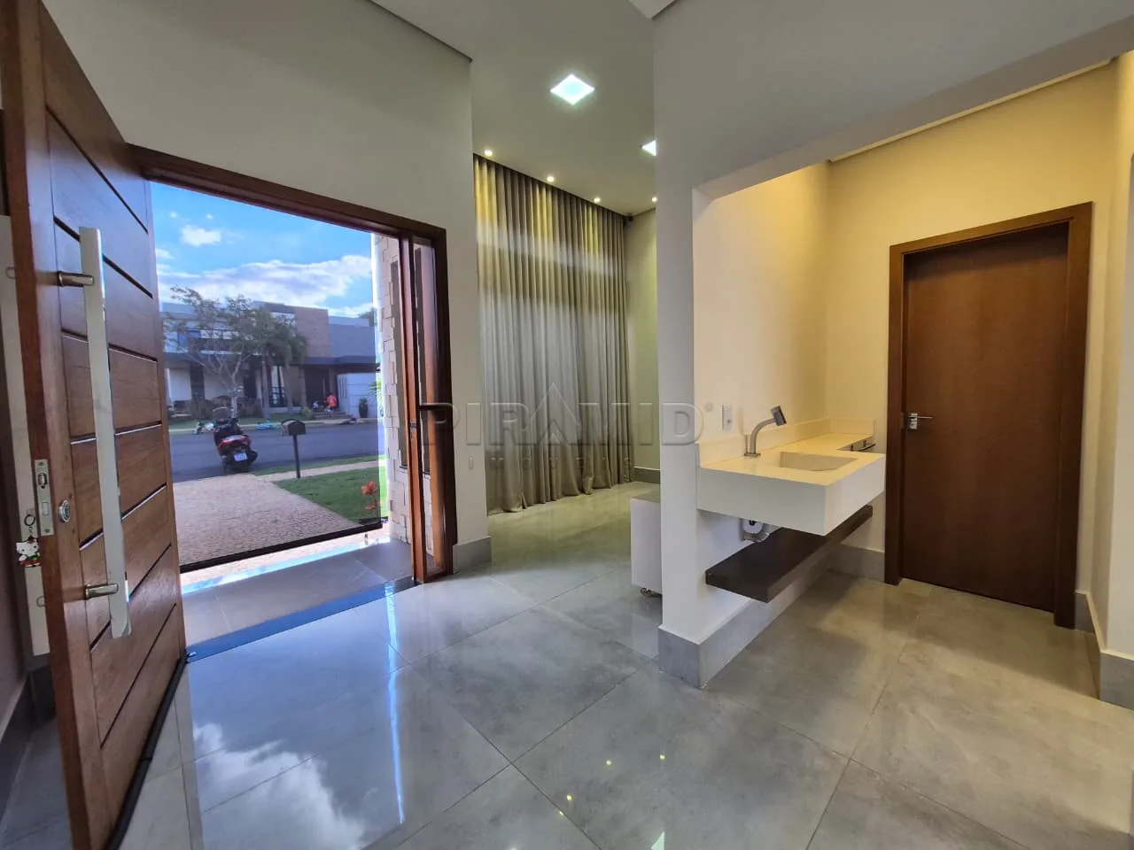 Comprar Casa / Condom&iacute;nio em Ribeir&atilde;o Preto R$ 1.190.000,00 - Foto 1